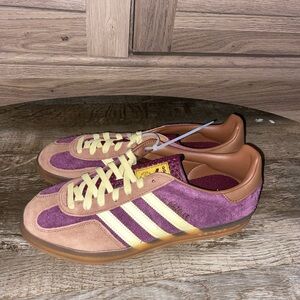 Adidas Men's Purple and Tan Sneakers with Yellow Accents